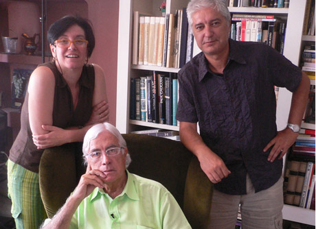 Laura Terré, junto a Pérez Siquier y Gómez Uriol.