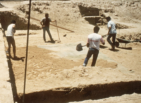 Varios arqueólogos descubrieron un mosaico romano en 1984.